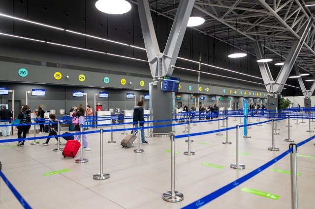 Θεσσαλονίκη: Μεθυσμένος Άγγλος επιτέθηκε σε επιβάτες και πλήρωμα πτήσης, αναγκαστική προσγείωση στο «Μακεδονία» Θεσσαλονίκη:-Μεθυσμένος-Άγγλος-επιτέθηκε-σε-επιβάτες-και-πλήρωμα-πτήσης,-αναγκαστική-προσγείωση-στο-«Μακεδονία»