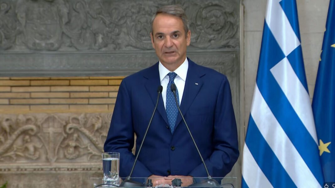 Μητσοτάκης στον πρόεδρο του Λιβάνου: Η Ελλάδα στέκεται δίπλα σας στις πιο κρίσιμες στιγμές, είμαστε αδερφοί λαοί Μητσοτάκης στον πρόεδρο του Λιβάνου: Η Ελλάδα στέκεται δίπλα σας στις πιο κρίσιμες στιγμές, είμαστε αδερφοί λαοί