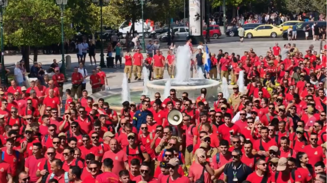 «Ήρθε η ώρα να βγάλουμε τα μπεζ, οι καταστροφές δεν είναι εποχικές»: Στους δρόμους οι εποχικοί πυροσβέστες, δείτε βίντεο «Ήρθε-η-ώρα-να-βγάλουμε-τα-μπεζ,-οι-καταστροφές-δεν-είναι-εποχικές»:-Στους-δρόμους-οι-εποχικοί-πυροσβέστες,-δείτε-βίντεο