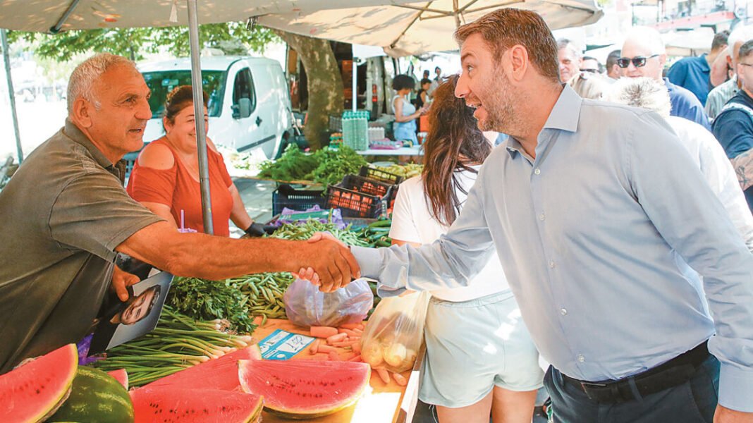 ΠΑΣΟΚ: Tο καρπούζι από την Κρήτη, το μαχαίρι από τα γκάλοπ ΠΑΣΟΚ: Tο καρπούζι από την Κρήτη, το μαχαίρι από τα γκάλοπ