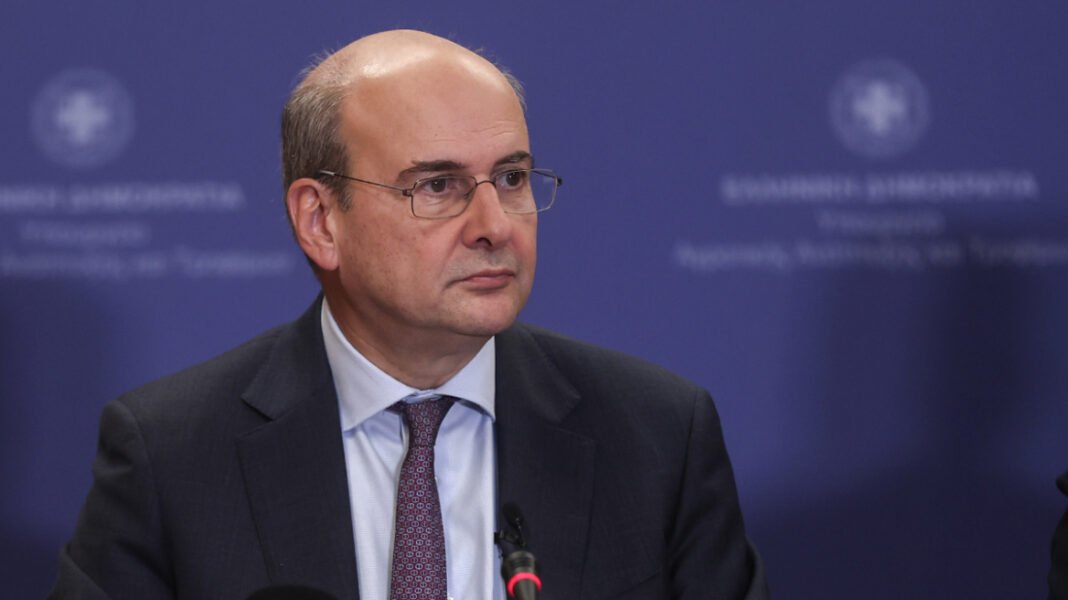 Χατζηδάκης για πρωτοβουλία μείωσης τιμών: Δεν θα αφήσουμε κάθε λαϊκιστή να μειώνει κάθε προσπάθεια Χατζηδάκης για πρωτοβουλία μείωσης τιμών: Δεν θα αφήσουμε κάθε λαϊκιστή να μειώνει κάθε προσπάθεια