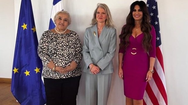 Συνάντηση Αλεξάνδρας Παπαδοπούλου με την υφυπουργό Εξωτερικών των ΗΠΑ Άλισον Χούκερ Συνάντηση-Αλεξάνδρας-Παπαδοπούλου-με-την-υφυπουργό-Εξωτερικών-των-ΗΠΑ-Άλισον-Χούκερ