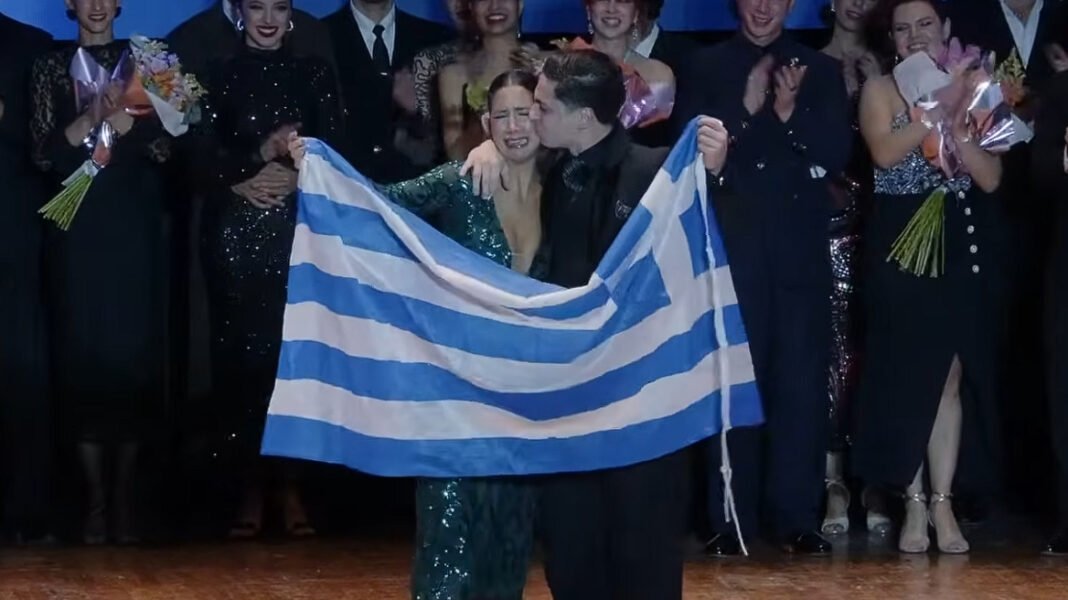 Με την ελληνική σημαία στην κορυφή του κόσμου: Παγκόσμια πρωταθλήτρια στο τάνγκο η Ναΐμα Γερασοπούλου με τον Αργεντινό παρτενέρ της Με-την-ελληνική-σημαία-στην-κορυφή-του-κόσμου:-Παγκόσμια-πρωταθλήτρια-στο-τάνγκο-η-Ναΐμα-Γερασοπούλου-με-τον-Αργεντινό-παρτενέρ-της