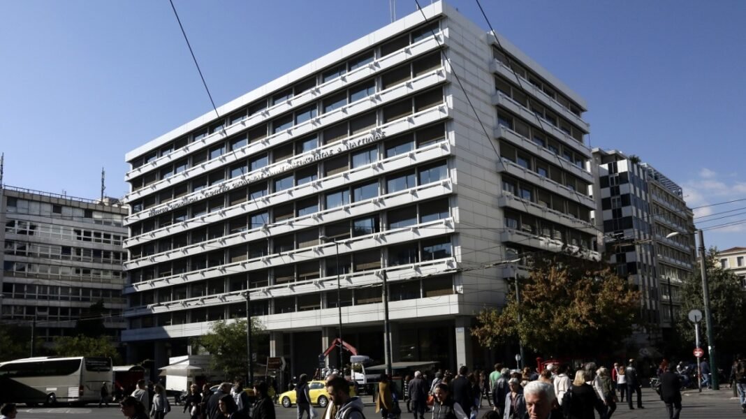 Πηγές ΥΠΟΙΚ για Τσίπρα: Χάσαμε τον λογαριασμό, μέτρα με ετήσιο κόστος περίπου €13 δισ.