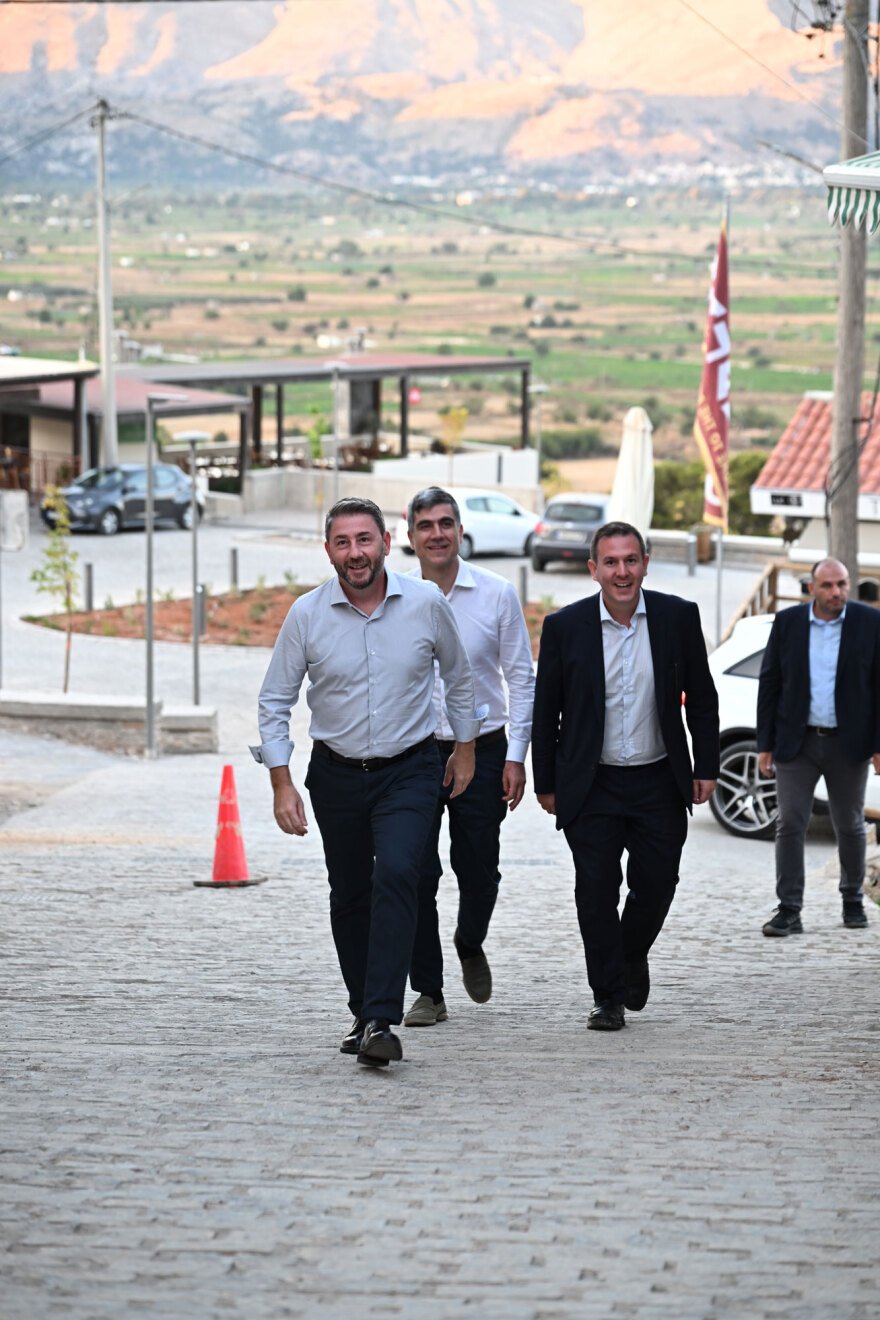 Δείπνο Ανδρουλάκη σε βουλευτές και στελέχη του ΠΑΣΟΚ σε ταβέρνα στο Ψυχρό Λασιθίου, δείτε φωτογραφίες και βίντεο Δείπνο Ανδρουλάκη σε βουλευτές και στελέχη του ΠΑΣΟΚ σε ταβέρνα στο Ψυχρό Λασιθίου, δείτε φωτογραφίες και βίντεο