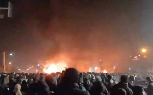 Ιράν: Διαδηλωτής που έχασε το μάτι του από πυρά των δυνάμεων ασφαλείας καταδικάστηκε σε θάνατο Ιράν:-Διαδηλωτής-που-έχασε-το-μάτι-του-από-πυρά-των-δυνάμεων-ασφαλείας-καταδικάστηκε-σε-θάνατο