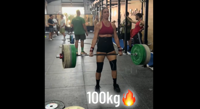 Η Κατερίνα Στικούδη έκανε deadlift σηκώνοντας 100 κιλά: Το «κάτσε κάτω από τη μπάρα» και οι παρατηρήσεις για τη μέση της, δείτε βίντεο Η-Κατερίνα-Στικούδη-έκανε-deadlift-σηκώνοντας-100-κιλά:-Το-«κάτσε-κάτω-από-τη-μπάρα»-και-οι-παρατηρήσεις-για-τη-μέση-της,-δείτε-βίντεο