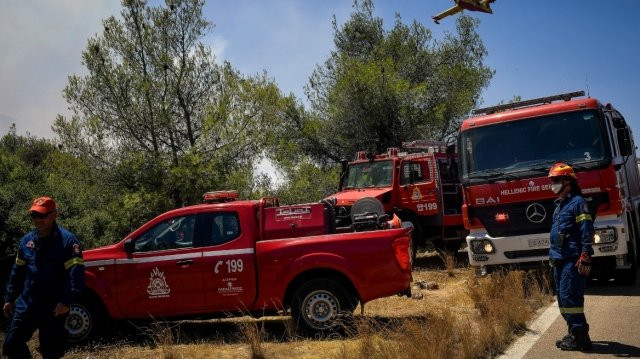 Φωτιά στην περιοχή Ξηροπήγαδο στη Μάνδρα: Εστάλη μήνυμα από το 112 για τους πυκνούς καπνούς Φωτιά-στην-περιοχή-Ξηροπήγαδο-στη-Μάνδρα:-Εστάλη-μήνυμα-από-το-112-για-τους-πυκνούς-καπνούς