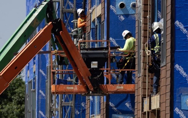 ΗΠΑ: Εκρηκτική αύξηση των θέσεων εργασίας τον Αύγουστο, τριπλάσιες των προβλέψεων ΗΠΑ:-Εκρηκτική-αύξηση-των-θέσεων-εργασίας-τον-Αύγουστο,-τριπλάσιες-των-προβλέψεων