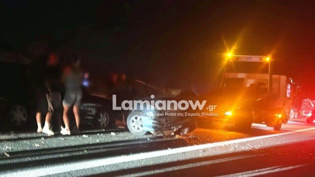 Καραμπόλα τεσσάρων οχημάτων στην Αθηνών-Λαμίας πριν το Κάστρο: Τέσσερις τραυματίες, ο ένας σοβαρά Καραμπόλα-τεσσάρων-οχημάτων-στην-Αθηνών-Λαμίας-πριν-το-Κάστρο:-Τέσσερις-τραυματίες,-ο-ένας-σοβαρά