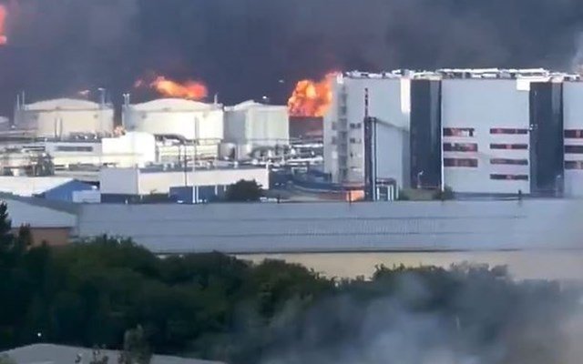 Ουκρανία: Νέα πλήγματα σε ρωσικές πετρελαϊκές εγκαταστάσεις Ουκρανία:-Νέα-πλήγματα-σε-ρωσικές-πετρελαϊκές-εγκαταστάσεις