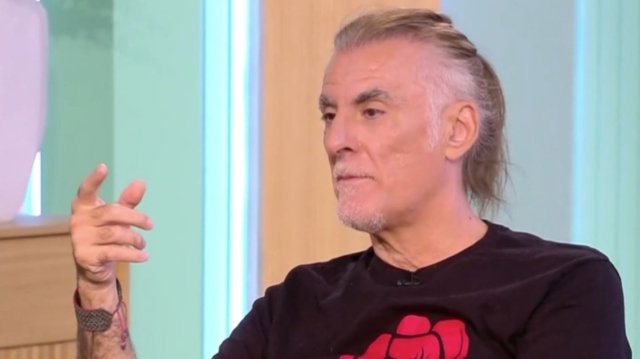 Φίλιππος Πλιάτσικας: Σκέφτηκα να τα παρατήσω, είχα ανοίξει πιτσαρία με τον αδελφό μου, δεν ήξερα να μαγειρεύω τίποτα Φίλιππος-Πλιάτσικας:-Σκέφτηκα-να-τα-παρατήσω,-είχα-ανοίξει-πιτσαρία-με-τον-αδελφό-μου,-δεν-ήξερα-να-μαγειρεύω-τίποτα