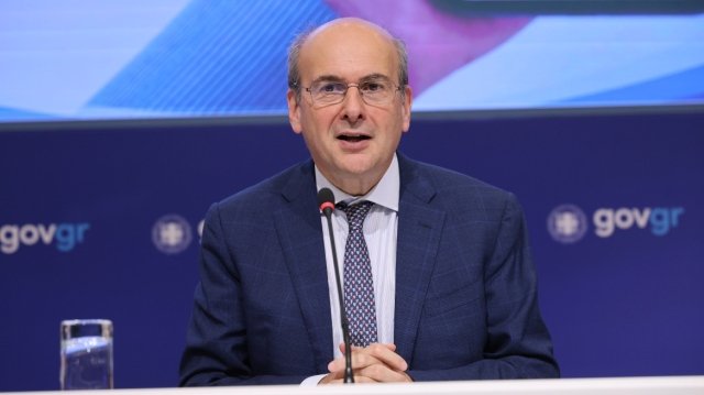 Χατζηδάκης: Αυτοδύναμη ΝΔ για σταθερότητα και προοπτική, η κυβέρνηση έχει μειώσει 91 φόρους με συνολικό όφελος 10 δισ. Χατζηδάκης:-Αυτοδύναμη-ΝΔ-για-σταθερότητα-και-προοπτική,-η-κυβέρνηση-έχει-μειώσει-91-φόρους-με-συνολικό-όφελος-10-δισ.