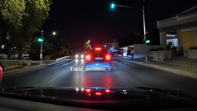 Video: «Εγκληματίας» οδηγός κινείται ανάποδα στην Παραλιακή video:-«Εγκληματίας»-οδηγός-κινείται-ανάποδα-στην-Παραλιακή