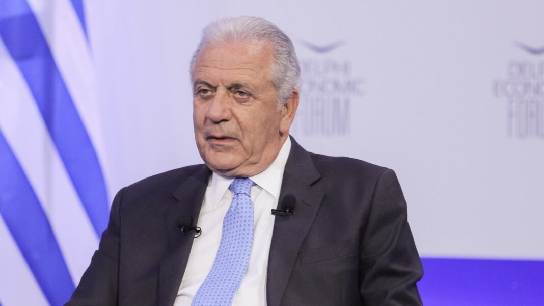 Στις 17 Σεπτεμβρίου η ψηφοφορία στη Βουλή για την άρση ασυλίας του Αβραμόπουλου Στις 17 Σεπτεμβρίου η ψηφοφορία στη Βουλή για την άρση ασυλίας του Αβραμόπουλου