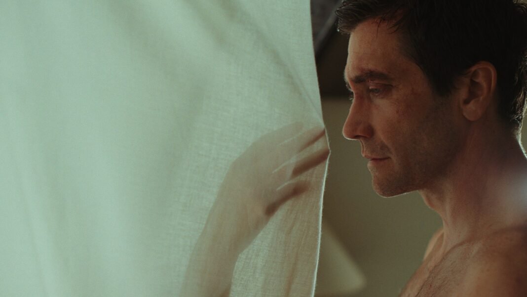 «Remain»: Jake Gyllenhaal και Phoebe Dynevor πρωταγωνιστούν στο νέο μεταφυσικό θρίλερ του M. Night Shyamalan (photo/video) «remain»:-jake-gyllenhaal-και-phoebe-dynevor-πρωταγωνιστούν-στο-νέο-μεταφυσικό-θρίλερ-του-m.-night-shyamalan-(photo/video)
