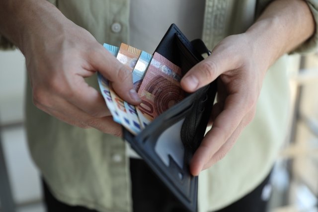 Εποχικό-επίδομα-2026-από-τη-ΔΥΠΑ:-Πότε-πληρώνεται-και-ποιοι-το-δικαιούνται