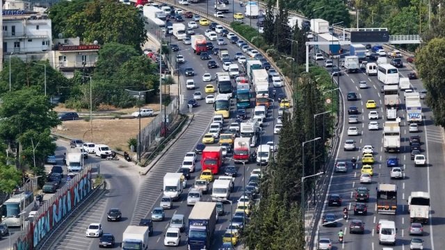 Κίνηση τώρα: Μποτιλιάρισμα στον Κηφισό, 45λεπτες καθυστερήσεις στην Αττική Οδό Κίνηση-τώρα:-Μποτιλιάρισμα-στον-Κηφισό,-45λεπτες-καθυστερήσεις-στην-Αττική-Οδό