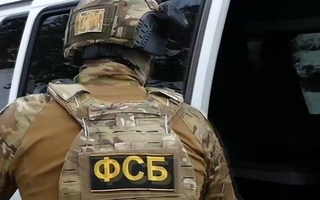 Η Ρωσία συνέλαβε φρουρό της βρετανικής πρεσβείας – Τον κατηγορεί για κατασκοπεία υπέρ του Κιέβου Η-Ρωσία-συνέλαβε-φρουρό-της-βρετανικής-πρεσβείας-–-Τον-κατηγορεί-για-κατασκοπεία-υπέρ-του-Κιέβου