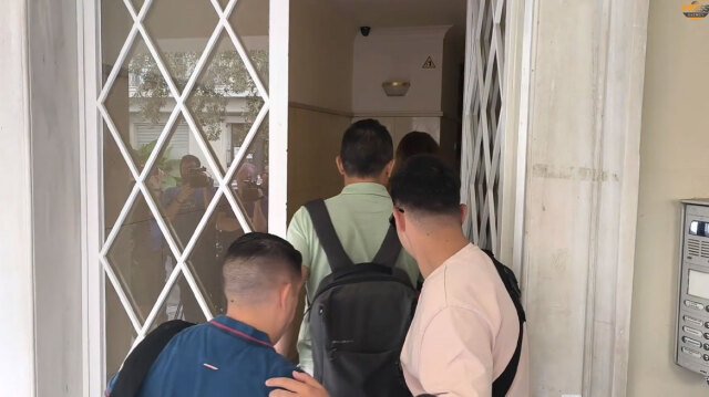 Το ελληνικό FBI κάνει «φύλλο και φτερό» το ιατρείο στο Κολωνάκι που έπαθε ανακοπή ο Γιώργος Μαζωνάκης, δείτε βίντεο Το-ελληνικό-fbi-κάνει-«φύλλο-και-φτερό»-το-ιατρείο-στο-Κολωνάκι-που-έπαθε-ανακοπή-ο-Γιώργος-Μαζωνάκης,-δείτε-βίντεο