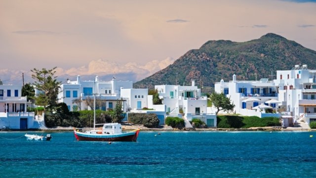 Μήλος: Η ΕΛΛΕΤ ζητά έλεγχο σε περίπου 30 οικοδομικές άδειες Μήλος:-Η-ΕΛΛΕΤ-ζητά-έλεγχο-σε-περίπου-30-οικοδομικές-άδειες