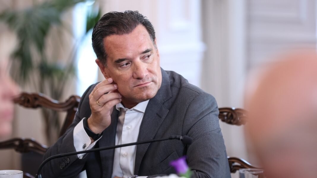 Γεωργιάδης: Πολύ βαριά διαδικασία η πλασμαφαίρεση, γίνεται μόνο σε νοσοκομειακό περιβάλλον Γεωργιάδης: Πολύ βαριά διαδικασία η πλασμαφαίρεση, γίνεται μόνο σε νοσοκομειακό περιβάλλον