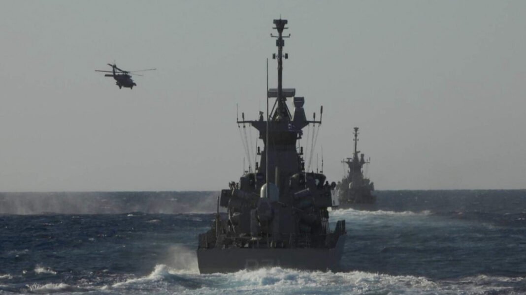 Εντυπωσιακές εικόνες από την «ΟΡΜΗ 2/26» του Πολεμικού Ναυτικού, ταχύπλοα και MH-60R σε δράση Εντυπωσιακές-εικόνες-από-την-«ΟΡΜΗ-2/26»-του-Πολεμικού-Ναυτικού,-ταχύπλοα-και-mh-60r-σε-δράση