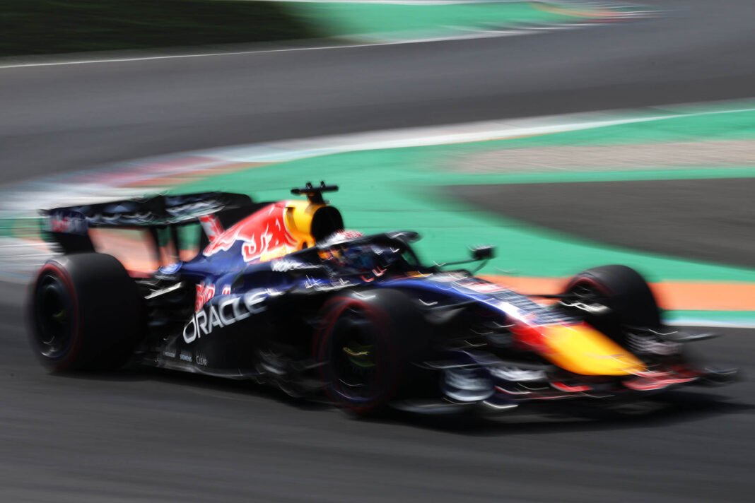 F1: Ο Max Verstappen κρίνει πολύ εύκολα στην οδήγηση τα φετινά μονοθέσια f1:-Ο-max-verstappen-κρίνει-πολύ-εύκολα-στην-οδήγηση-τα-φετινά-μονοθέσια