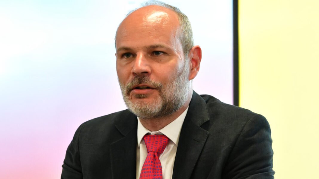 Δείτε βίντεο: Ο Κουτεντάκης της ΕΛΑΣ παραδέχεται ότι τα 7,5 δισ. που εξήγγειλαν είναι ετήσιες δαπάνες, όχι τετραετίας – Μαρινάκης: Αποκάλυψε την εξαπάτηση Τσίπρα Δείτε βίντεο: Ο Κουτεντάκης της ΕΛΑΣ παραδέχεται ότι τα 7,5 δισ. που εξήγγειλαν είναι ετήσιες δαπάνες, όχι τετραετίας – Μαρινάκης: Αποκάλυψε την εξαπάτηση Τσίπρα