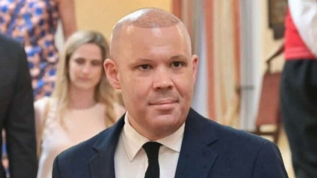 Γιώργος Μαζωνάκης: Διαψεύδει ο διοικητής του Ασκληπιείου Βούλας ότι είχε διακομιστεί υπό άκρα μυστικότητα Γιώργος-Μαζωνάκης:-Διαψεύδει-ο-διοικητής-του-Ασκληπιείου-Βούλας-ότι-είχε-διακομιστεί-υπό-άκρα-μυστικότητα
