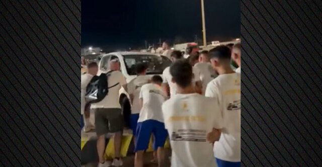 Παίκτες του Ατρομήτου Πατρών… σήκωσαν στα χέρια ΙΧ στο λιμάνι της Ζακύνθου, δείτε βίντεο Παίκτες-του-Ατρομήτου-Πατρών…-σήκωσαν-στα-χέρια-ΙΧ-στο-λιμάνι-της-Ζακύνθου,-δείτε-βίντεο