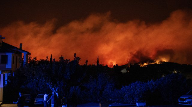 Τέσσερις συλλήψεις για πρόκληση πυρκαγιών σε Πάρο, Τρίκαλα, Ρόδο και Χαλκιδική Τέσσερις-συλλήψεις-για-πρόκληση-πυρκαγιών-σε-Πάρο,-Τρίκαλα,-Ρόδο-και-Χαλκιδική