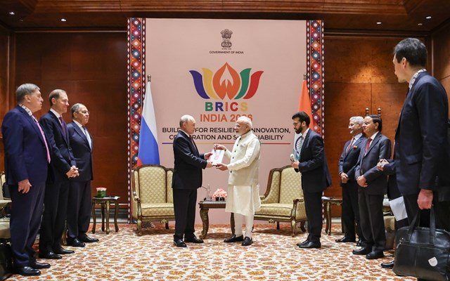 BRICS: Ιράν και Σ. Αραβία σε διάλογο για τη Μέση Ανατολή brics:-Ιράν-και-Σ.-Αραβία-σε-διάλογο-για-τη-Μέση-Ανατολή