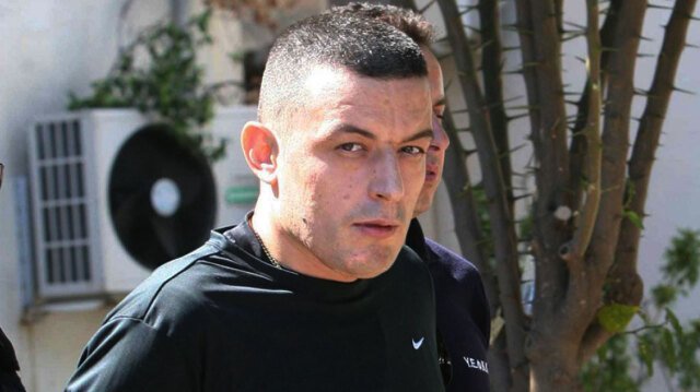 Ο-βαρυποινίτης-Αλκέτ-Ριζάι-εμπλέκεται-στο-επεισόδιο-με-τους-πυροβολισμούς-έξω-από-beach-bar-στην-Ανάβυσσο