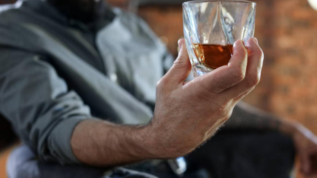 Λέσβος: Συνελήφθη αλλοδαπός που οδηγούσε φορτηγό υπό την επήρεια αλκοόλ Λέσβος:-Συνελήφθη-αλλοδαπός-που-οδηγούσε-φορτηγό-υπό-την-επήρεια-αλκοόλ