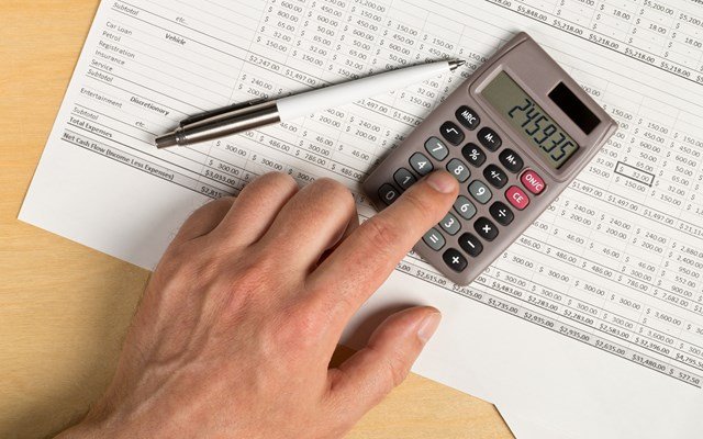 Επιβράδυνε-στο-4%-η-αύξηση-του-μισθολογικού-κόστους-στο-β’-τρίμηνο