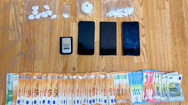Τρεις συλλήψεις για διακίνηση ναρκωτικών στην Αττική Τρεις-συλλήψεις-για-διακίνηση-ναρκωτικών-στην-Αττική