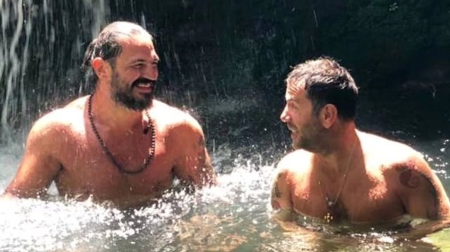 Δημήτρης Μακρυνιώτης: Ο σύντροφος της αδελφής του Γιώργου Μαζωνάκη τον αποχαιρέτησε με μία συγκινητική ανάρτηση Δημήτρης-Μακρυνιώτης:-Ο-σύντροφος-της-αδελφής-του-Γιώργου-Μαζωνάκη-τον-αποχαιρέτησε-με-μία-συγκινητική-ανάρτηση
