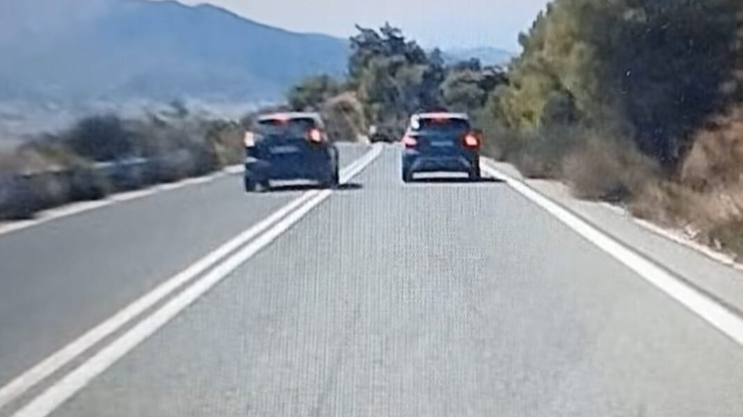 Αδιανόητη διπλή παράνομη προσπέραση πάνω σε στροφή στον περιφερειακό από Άγιο Πέτρο προς παλαιά Πεντέλη, δείτε βίντεο Αδιανόητη-διπλή-παράνομη-προσπέραση-πάνω-σε-στροφή-στον-περιφερειακό-από-Άγιο-Πέτρο-προς-παλαιά-Πεντέλη,-δείτε-βίντεο