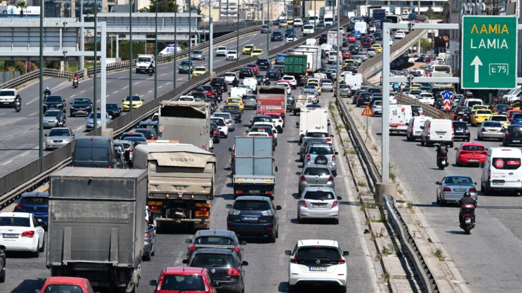 Κίνηση τώρα σε Κηφισό, Λεωφόρο Αθηνών, Παραλιακή και κέντρο – 20λεπτες καθυστερήσεις και στην Αττική Οδό Κίνηση-τώρα-σε-Κηφισό,-Λεωφόρο-Αθηνών,-Παραλιακή-και-κέντρο-–-20λεπτες-καθυστερήσεις-και-στην-Αττική-Οδό