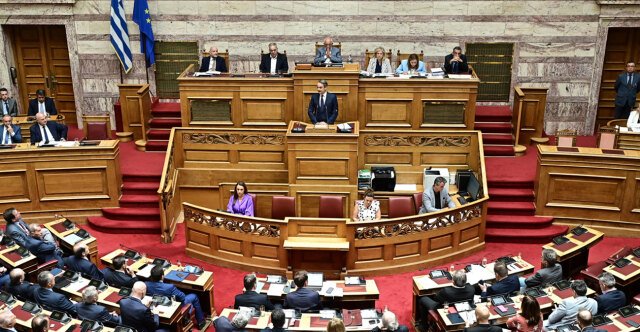 Σήμερα η δεύτερη ψηφοφορία για τη Συνταγματική Αναθεώρηση: Θα μιλήσουν Μητσοτάκης και πολιτικοί αρχηγοί, το «παρών» του ΠΑΣΟΚ και τα «όχι» της αντιπολίτευσης Σήμερα-η-δεύτερη-ψηφοφορία-για-τη-Συνταγματική-Αναθεώρηση:-Θα-μιλήσουν-Μητσοτάκης-και-πολιτικοί-αρχηγοί,-το-«παρών»-του-ΠΑΣΟΚ-και-τα-«όχι»-της αντιπολίτευσης