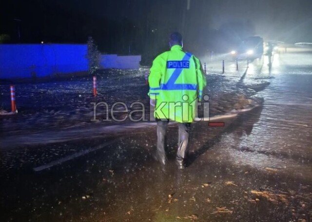 Προβλήματα στην κυκλοφορία μετά από κατολίσθηση στον ΒΟΑΚ στο ρεύμα Ηράκλειο προς Ρέθυμνο, δείτε βίντεο και φωτογραφίες Προβλήματα-στην-κυκλοφορία-μετά-από-κατολίσθηση-στον-ΒΟΑΚ-στο-ρεύμα-Ηράκλειο-προς-Ρέθυμνο,-δείτε-βίντεο-και-φωτογραφίες