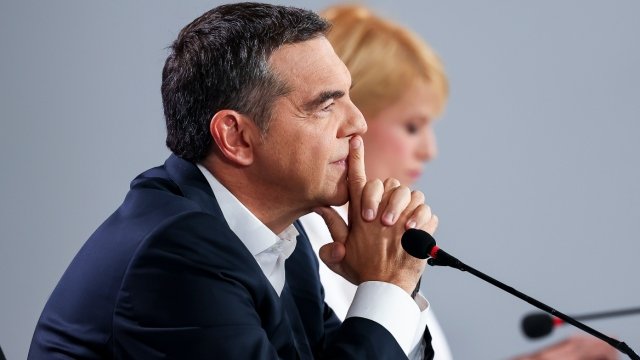 Πώς διαβάζουν στην ΕΛΑΣ του Τσίπρα τις δημοσκοπήσεις μετά τη ΔΕΘ, τα επόμενα βήματα για τη μάχη της δεύτερης θέσης Πώς-διαβάζουν-στην-ΕΛΑΣ-του-Τσίπρα-τις-δημοσκοπήσεις-μετά-τη-ΔΕΘ,-τα-επόμενα-βήματα-για-τη-μάχη-της-δεύτερης-θέσης