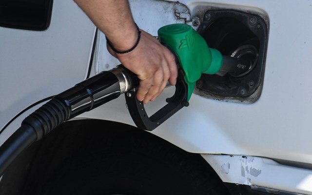 Σε επίπεδα ρεκόρ η τιμή του ντίζελ στη Γερμανία – Εκκλήσεις στον Μερτς να αναλάβει δράση Σε-επίπεδα-ρεκόρ-η-τιμή-του-ντίζελ-στη-Γερμανία-–-Εκκλήσεις-στον-Μερτς-να-αναλάβει-δράση
