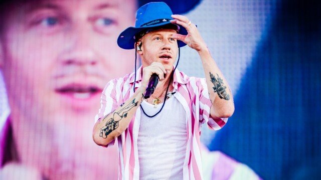 Ο-macklemore-προσφέρει-1-εκατ.-δολάρια-στον-παλαιστινιακό-λαό-από-την-αμοιβή-του-για-την-περιοδεία-του-Εντ-Σίραν