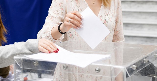 Δημοσκόπηση ΜRΒ: Στο 29% η ΝΔ, διαφορά 11,6 μονάδων από την ΕΛ.Α.Σ., το 30% αξιολογεί ως αποτελεσματικά τα μέτρα Μητσοτάκη στη ΔΕΘ Δημοσκόπηση-ΜrΒ:-Στο-29%-η-ΝΔ,-διαφορά-11,6-μονάδων-από-την-ΕΛΑΣ.,-το-30%-αξιολογεί-ως-αποτελεσματικά-τα-μέτρα-Μητσοτάκη-στη-ΔΕΘ