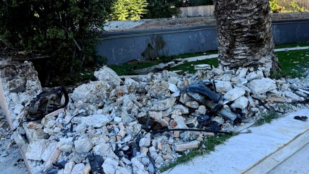 Σε κρίσιμη κατάσταση ένας εκ των δύο 18χρονων μετά το τροχαίο με τους τρεις νεκρούς στην Ποσειδώνος, «η μηχανή του αυτοκινήτου είχε πάρει φωτιά» Σε-κρίσιμη-κατάσταση-ένας-εκ-των-δύο-18χρονων-μετά-το-τροχαίο-με-τους-τρεις-νεκρούς-στην-Ποσειδώνος,-«η-μηχανή-του-αυτοκινήτου-είχε-πάρει-φωτιά»