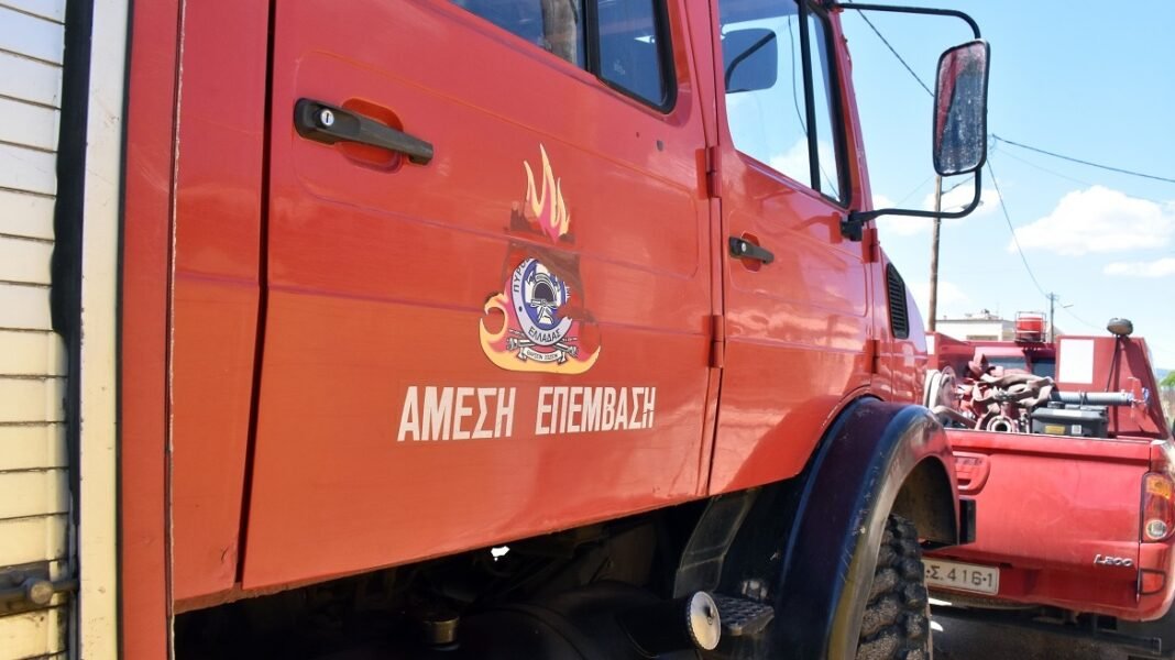 Φωτιά στην Κρανιά Ελασσόνας, επιχειρούν 6 εναέρια μέσα Φωτιά-στην-Κρανιά-Ελασσόνας,-επιχειρούν-6-εναέρια-μέσα