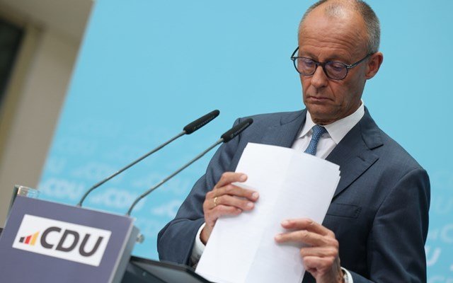 Φρ.-Μερτς:-Από-“σωτήρας”,-αποδιοπομπαίος-τράγος