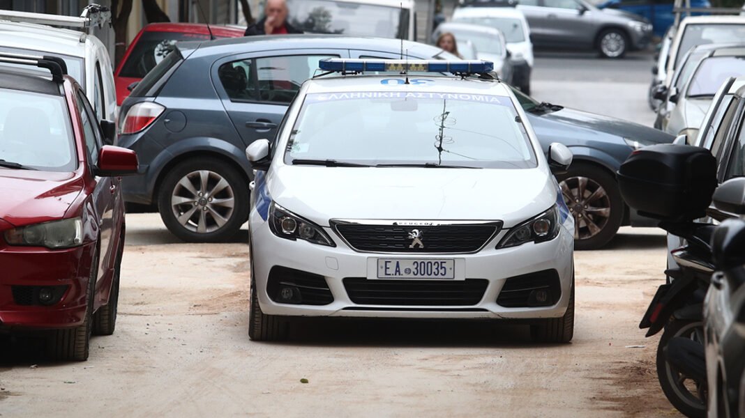 Ανήλικες ξυλοκόπησαν με κλωτσιές και μπουνιές και έστειλαν στο νοσοκομείο 13χρονη στη Θεσσαλονίκη Ανήλικες-ξυλοκόπησαν-με-κλωτσιές-και-μπουνιές-και-έστειλαν-στο-νοσοκομείο-13χρονη-στη-Θεσσαλονίκη